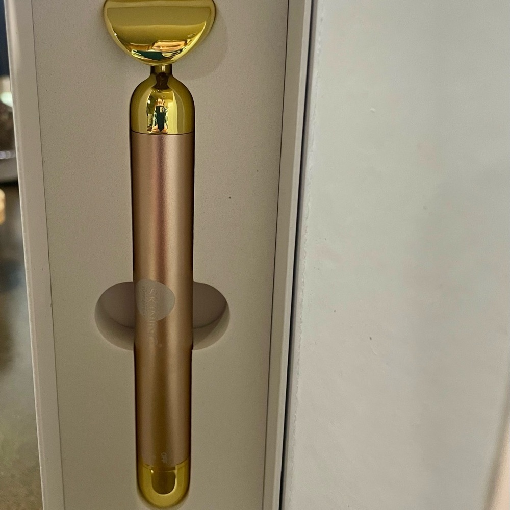 Sculpt lift bar massager